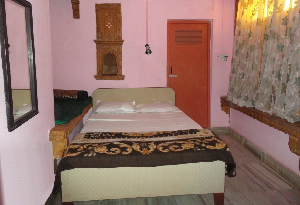 Hotel Jeet Mahal Jaisalmer Oda fotoğraf